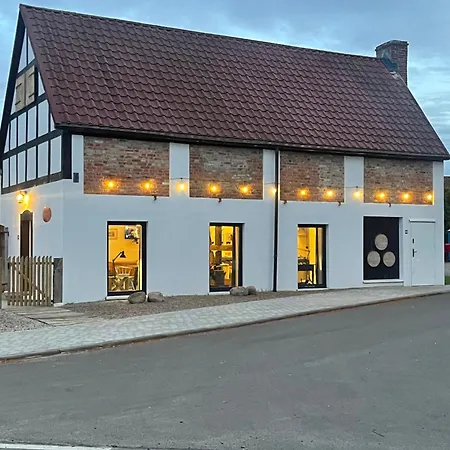 Winnica Bursztynowa Mozdzanowo